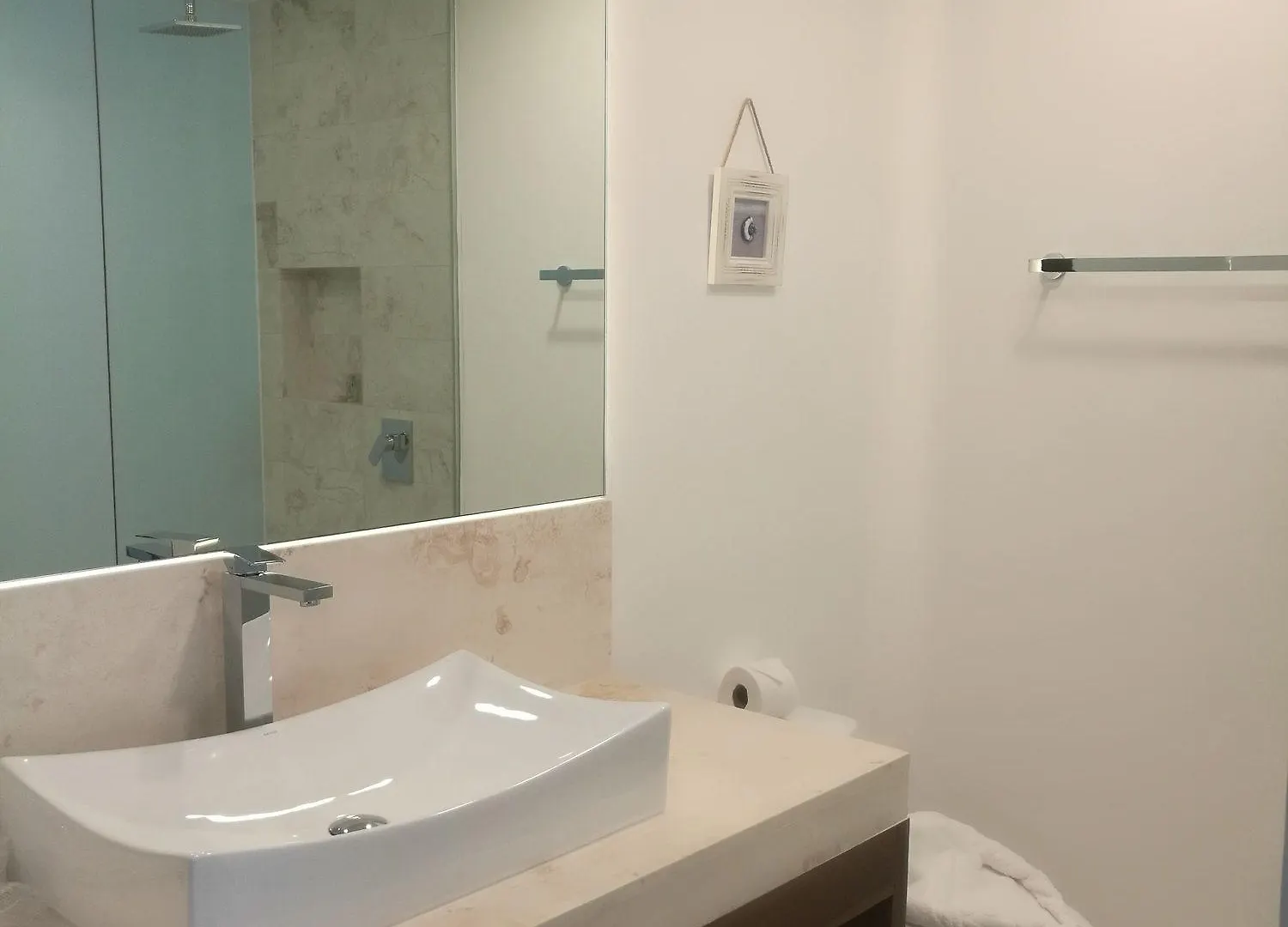 A-Nah Suitestulum Apartment
